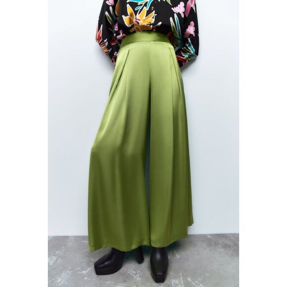 Green Zara Satin-Effect High-Waisted Pleated-Front Palazzo Wide Leg Pants (NWT) - Picture 1 of 10